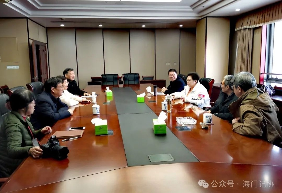 海门记协：陆亚萍与海门老报人重温共叙媒企合作